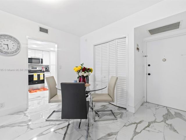 Apartment for sale  Unit #716 - photo 6745908