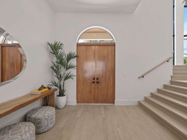 Home for sale at 1701 N Swinton Avenue - photo 6822409