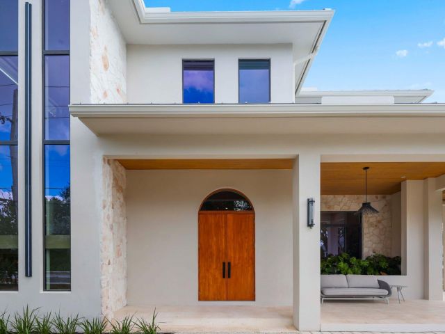 Home for sale at 1701 N Swinton Avenue - photo 6822416