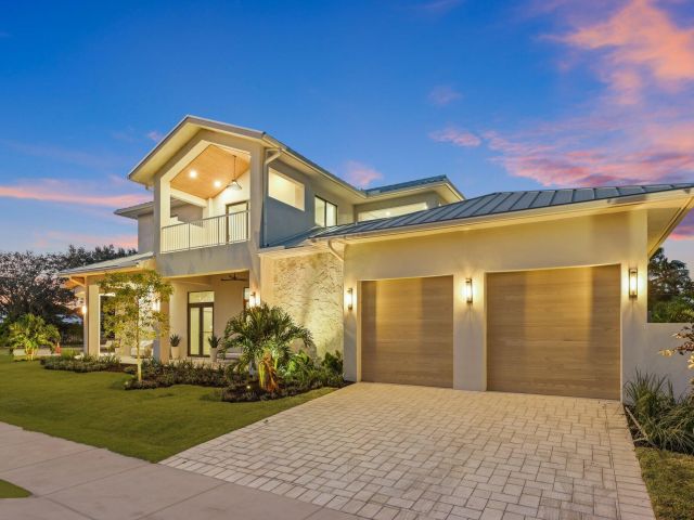 Home for sale at 1701 N Swinton Avenue - photo 6822421