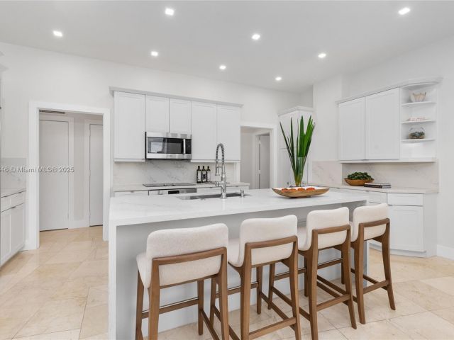 Apartment for sale  Unit #3901 - photo 6753723