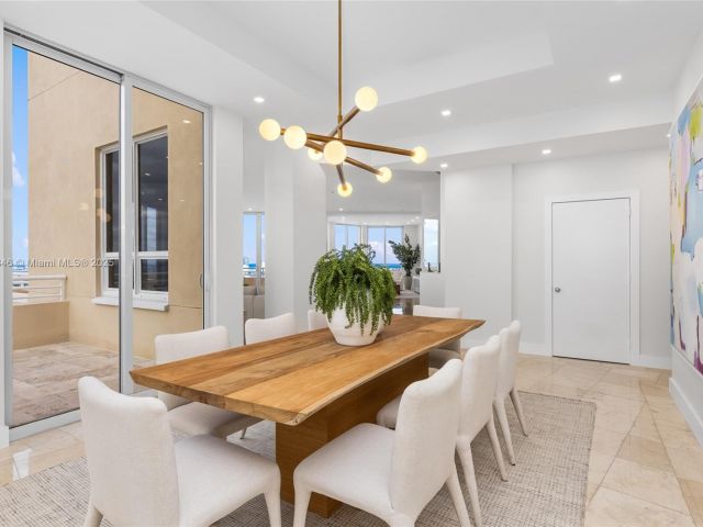 Apartment for sale  Unit #3901 - photo 6753727