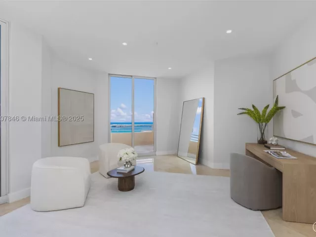 5-bedroom condo for sale in Miami - 808 Brickell Key Dr 3901 - MondialRealty