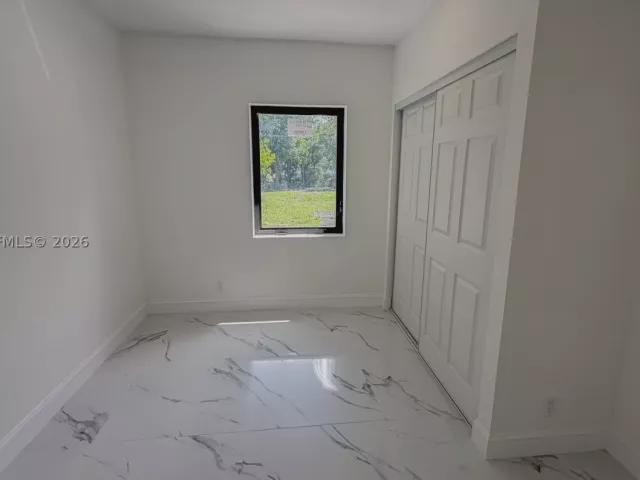 3-bedroom home for sale in Hollywood - 2462 Johnson St - MondialRealty