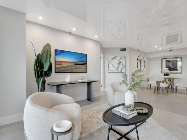 Apartment for sale  Unit #2011 - photo 6764064