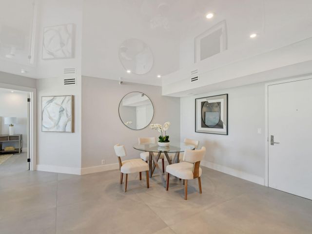 Apartment for sale  Unit #2011 - photo 6764072