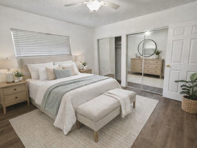 3-bedroom home for sale in Hollywood - 6320 Mayo St - MondialRealty