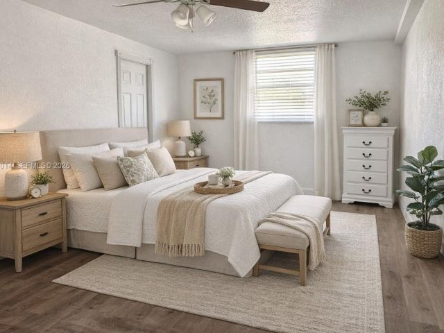 3-bedroom home for sale in Hollywood - 6320 Mayo St - MondialRealty