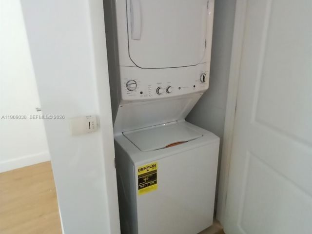 1-bedroom condo for sale in Hallandale Beach - 1945 S Ocean Dr 1110 - MondialRealty