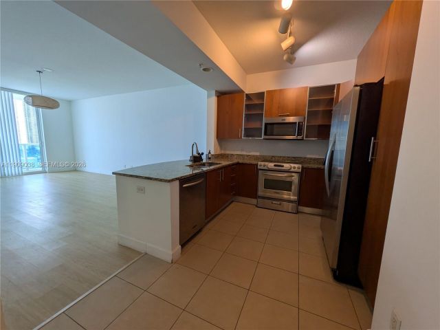 1-bedroom condo for sale in Hallandale Beach - 1945 S Ocean Dr 1110 - MondialRealty