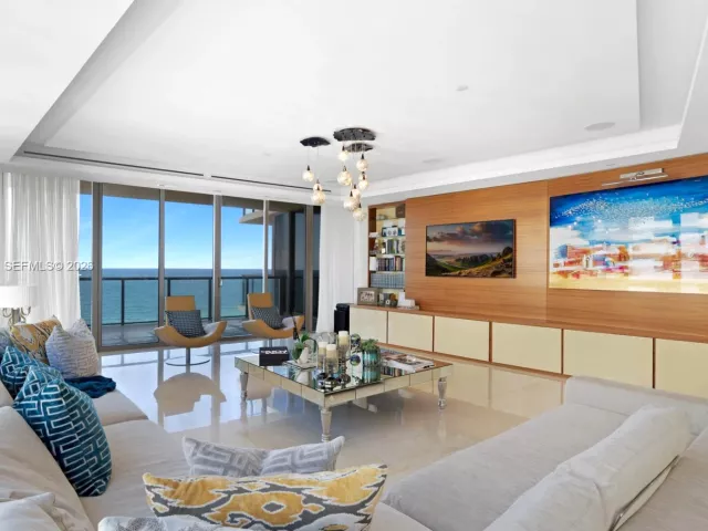 3-bedroom condo for sale in Bal Harbour - 9705 Collins Ave 1001N - MondialRealty