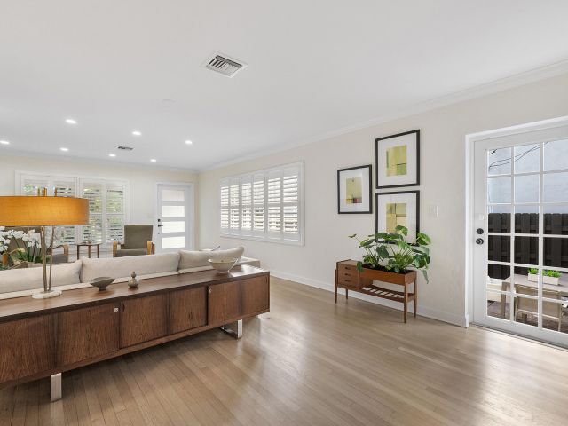 Home for sale at 111 NE 17th Avenue - photo 6765791