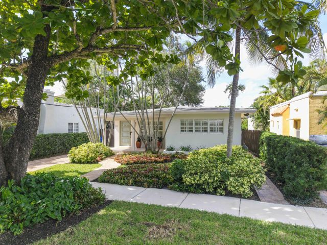 Home for sale at 111 NE 17th Avenue - photo 6765799