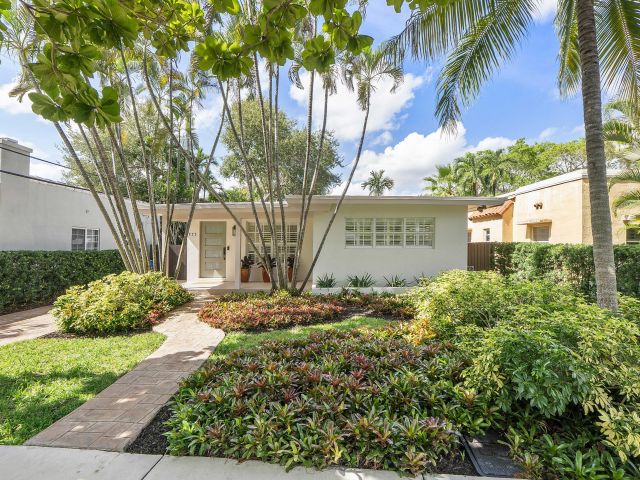 Home for sale at 111 NE 17th Avenue - photo 6765800