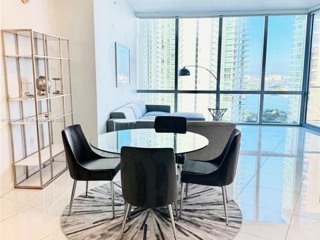 Apartment for sale  Unit #2303 - photo 6746377