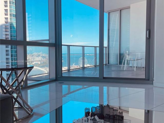 Apartment for sale  Unit #2303 - photo 6746380