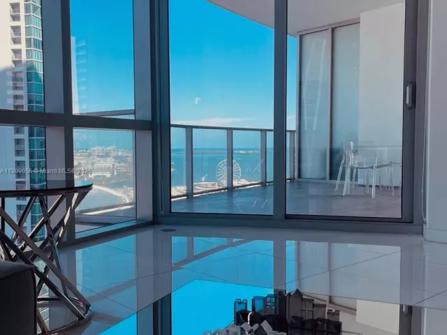 2-bedroom condo for sale in Miami - 851 NE 1st Ave 2303 - MondialRealty