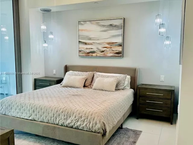 2-bedroom condo for sale in Miami - 851 NE 1st Ave 2303 - MondialRealty