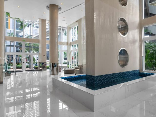 Apartment for rent  Unit #1217 - photo 6751180