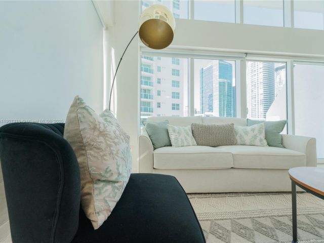 Apartment for rent  Unit #1217 - photo 6751191