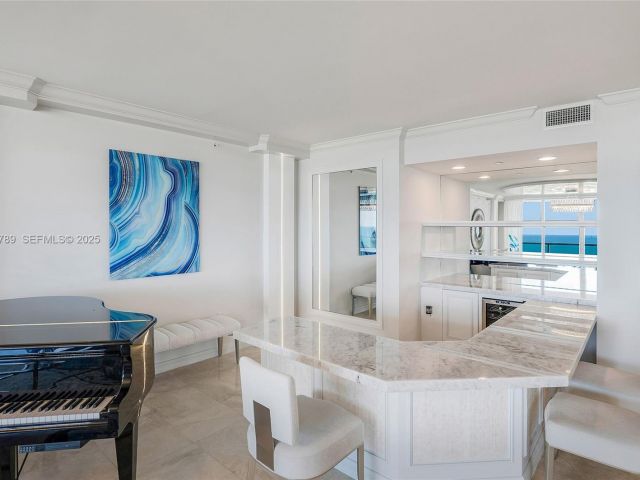 Apartment for sale  Unit #1903 - photo 6747719