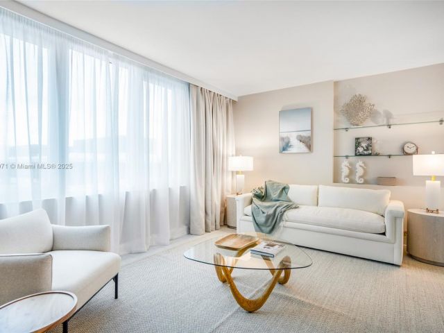 Apartment for rent  Unit #836 - photo 6761671