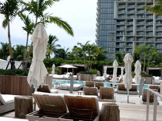 condo for rent in Miami Beach - 2301 Collins Ave 836 - MondialRealty