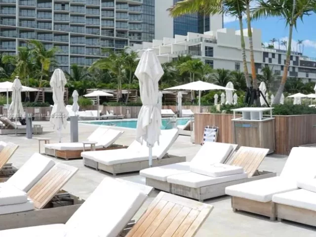 condo for rent in Miami Beach - 2301 Collins Ave 836 - MondialRealty