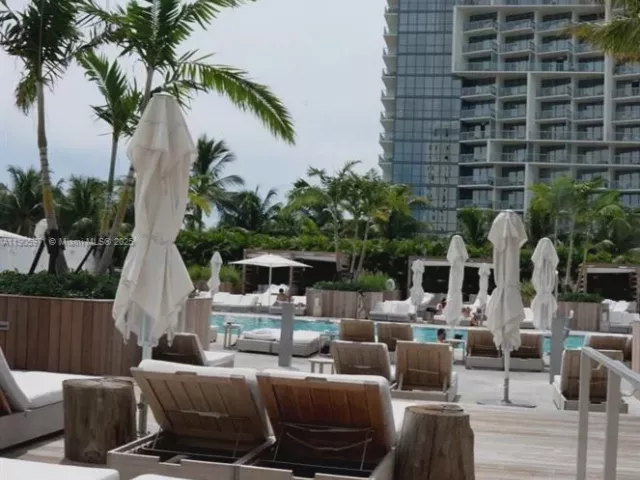 condo for rent in Miami Beach - 2301 Collins Ave 836 - MondialRealty