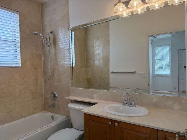 Home for rent at 606 Fern Street - photo 6747907