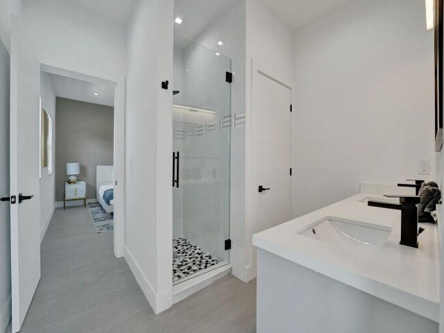 Home for rent at 1226 NE 15th Avenue - photo 6747820