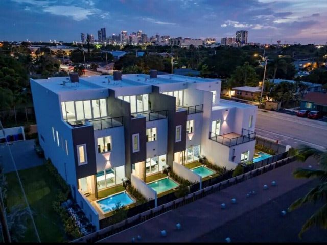 Home for rent at 1226 NE 15th Avenue - photo 6747836