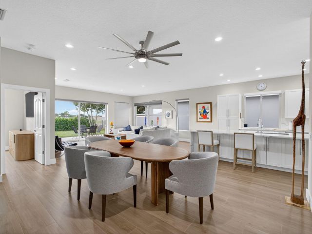 Home for sale at 945 Bear Island Circle - photo 6760662