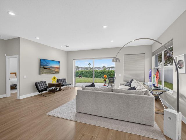 Home for sale at 945 Bear Island Circle - photo 6760664