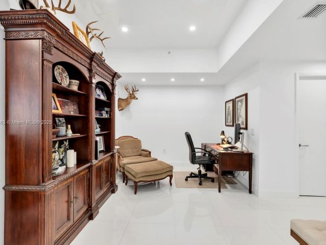 Apartment for sale  Unit #2-1004 - photo 6752340