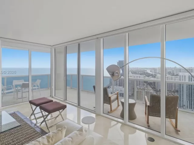 2-bedroom condo for rent in Hallandale Beach - 1850 S Ocean Dr 3805 - MondialRealty