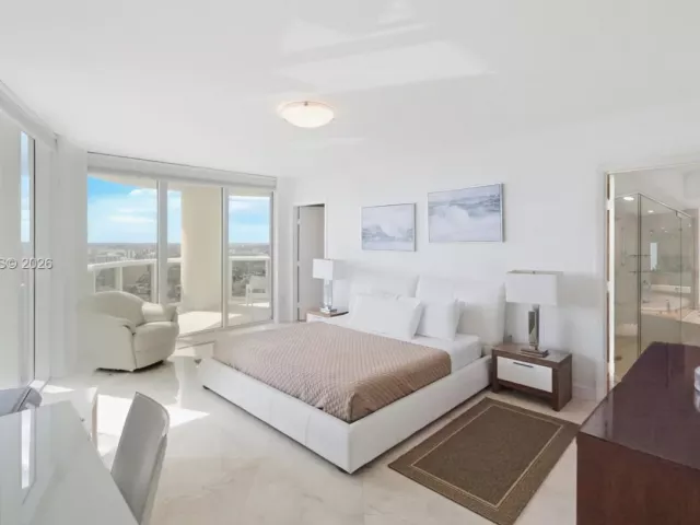 2-bedroom condo for rent in Hallandale Beach - 1850 S Ocean Dr 3805 - MondialRealty