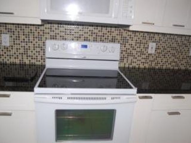 Home for rent at 4546 NW 7th Place - photo 6842731