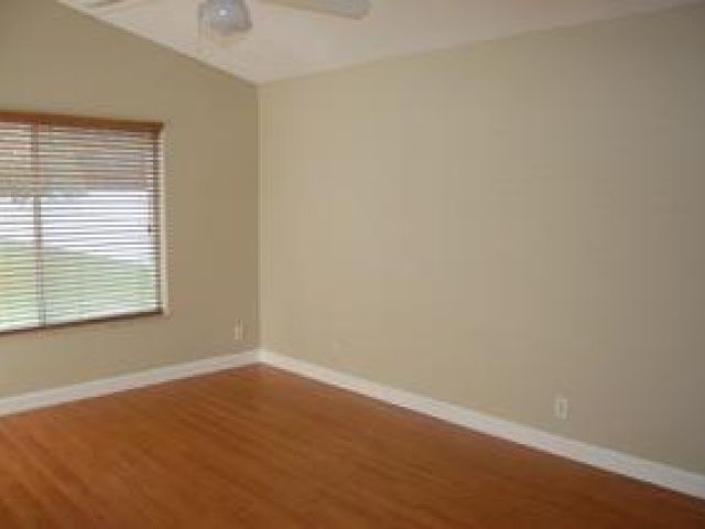 Home for rent at 4546 NW 7th Place - photo 6842733