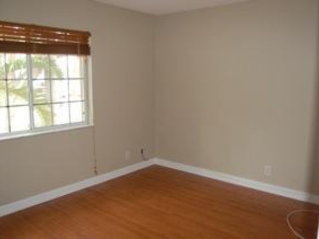 Home for rent at 4546 NW 7th Place - photo 6842734