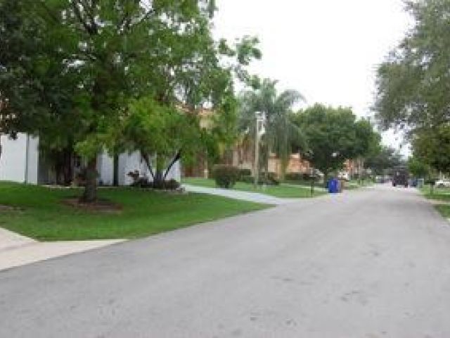 Home for rent at 4546 NW 7th Place - photo 6842735