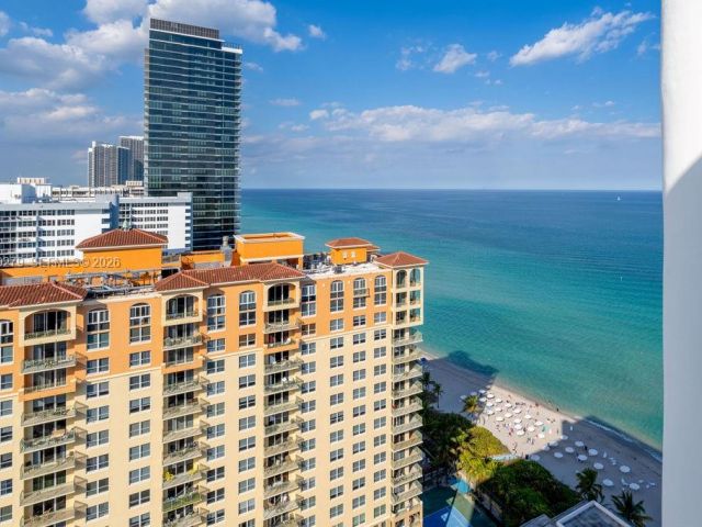 Apartment for sale  Unit #PH7 - photo 7502269