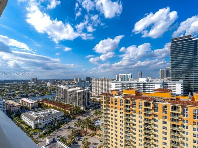 Apartment for sale  Unit #PH7 - photo 7502271