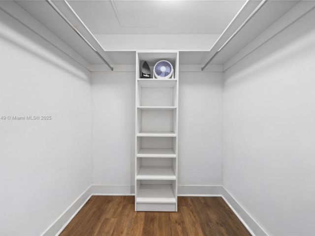 Apartment for sale  Unit #1204 - photo 6753778