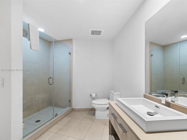 Apartment for sale  Unit #1204 - photo 6753779