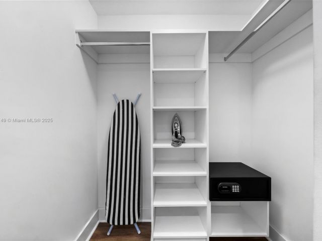 Apartment for sale  Unit #1204 - photo 6753783