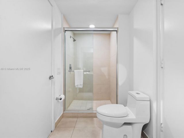 Apartment for sale  Unit #1204 - photo 6753784