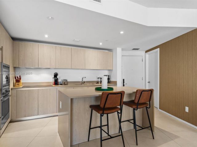 Apartment for sale  Unit #1204 - photo 6753789