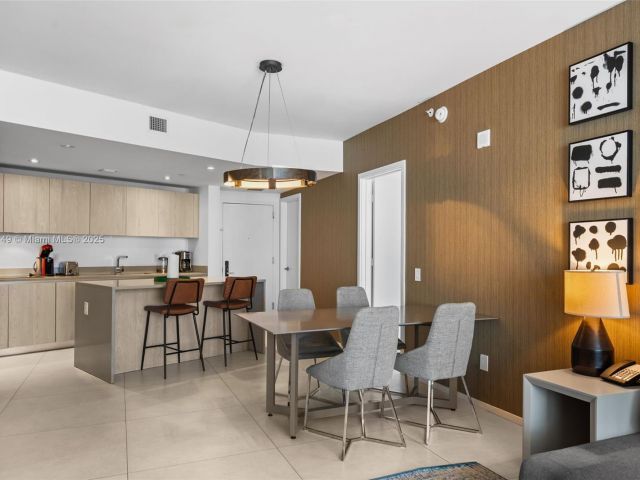 Apartment for sale  Unit #1204 - photo 6753790