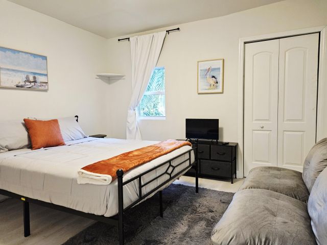 Home for rent at 719 Briggs Street - photo 6760825